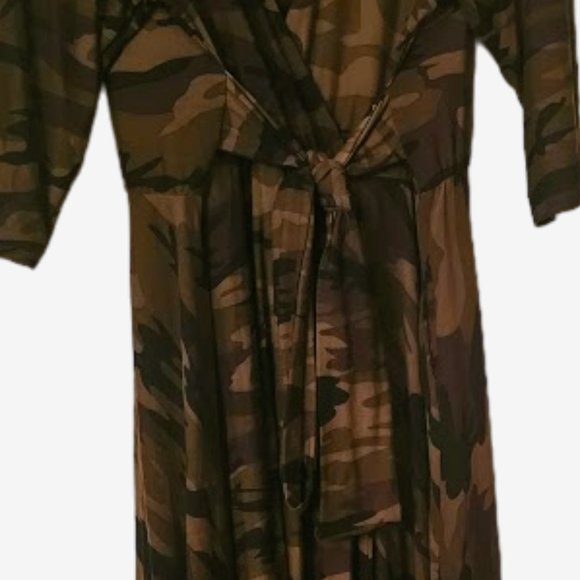 NWT | Fabulous | HTF | Hi/Lo Camo | V-Neck Maxi | Elasticized waist | Size: 3XL - Picture 9 of 15
